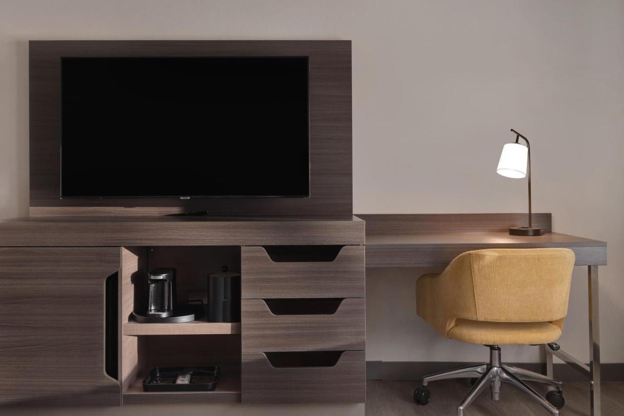 Hampton Inn Chicago Orland Park Bagian luar foto